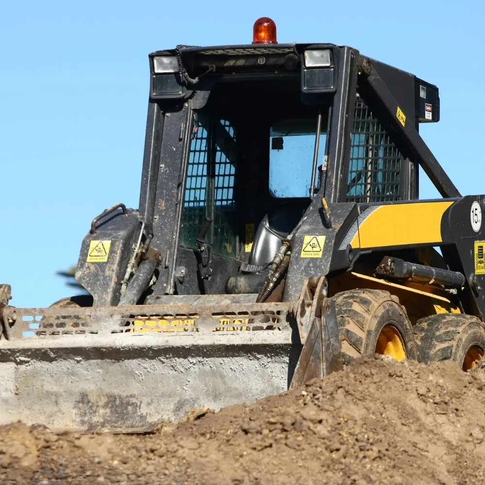 Tehli̇keli̇ Ve Çok Tehli̇keli̇ İşlerde Bobcat Kullanimi Bi̇lgi̇lendi̇rme Eği̇ti̇mi̇ ve Sektörel Yeterlilik